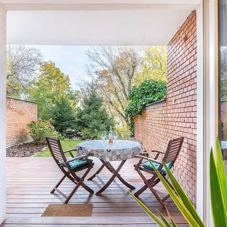 Cozy With Garden In The Castle District Apartment *