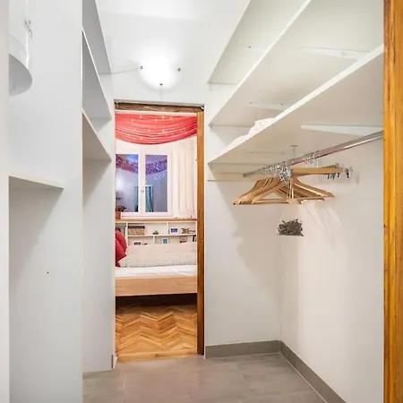 Cozy With Garden In The Castle District Apartment Budapest
